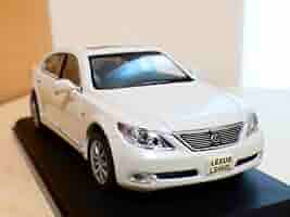 国産名車ミニカーセット（青・金・赤）43/1 ミニカーショップ ケンボックス 国産名車コレクションいすゞ